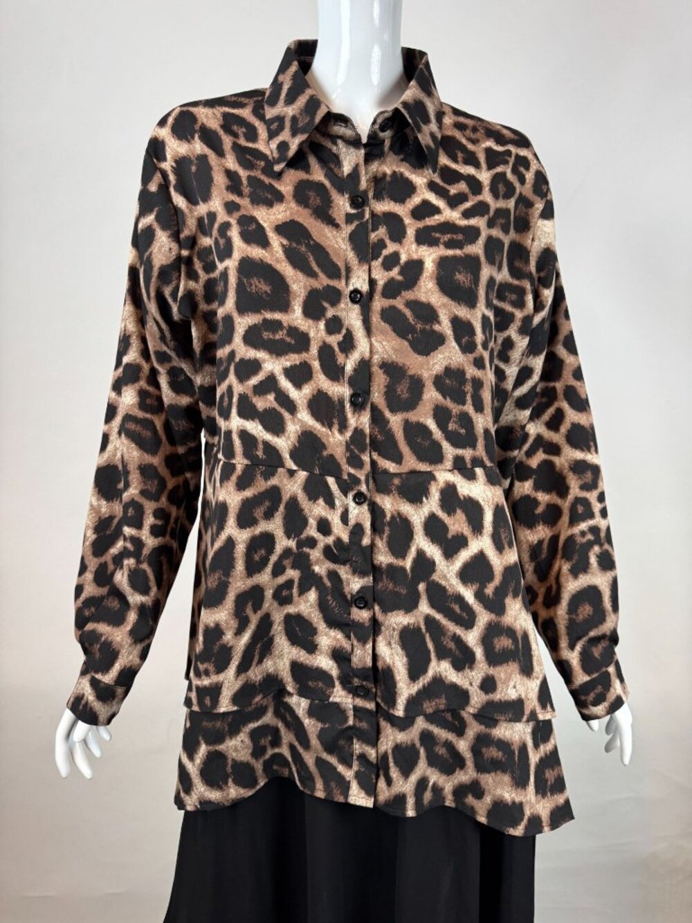 Leopard Print Button-Up Tunic Shirt With Tiered Hem 1XL Cotton & Polyester Blend